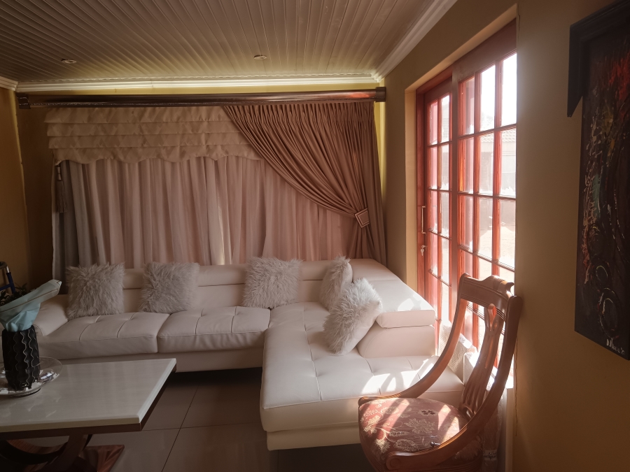 3 Bedroom Property for Sale in Mandela View Free State